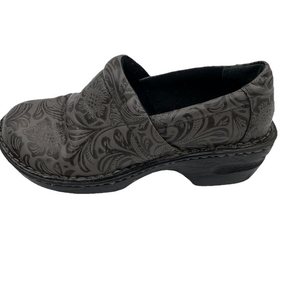 BOC‎ Born Shoes Womens 8 M Peggy Embossed Clogs Wedge Slip On Gray Faux Leather - Picture 1 of 11